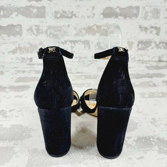 NEW Sam Edelman Yaro Black Suede Open Toe Ankle Buckle Heeled Sandals E168 - Picture 6 of 12